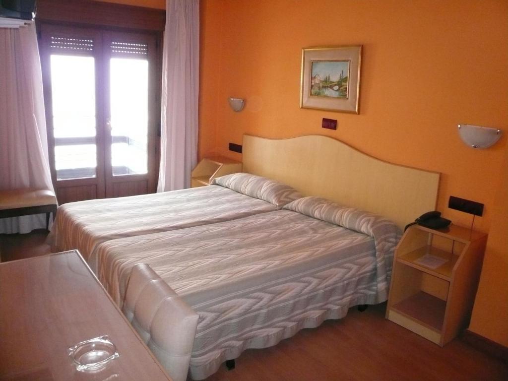 Hostal Don Suero เลออน ห้อง รูปภาพ