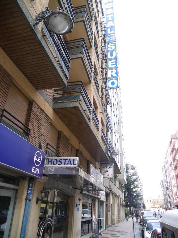 Hostal Don Suero เลออน ภายนอก รูปภาพ