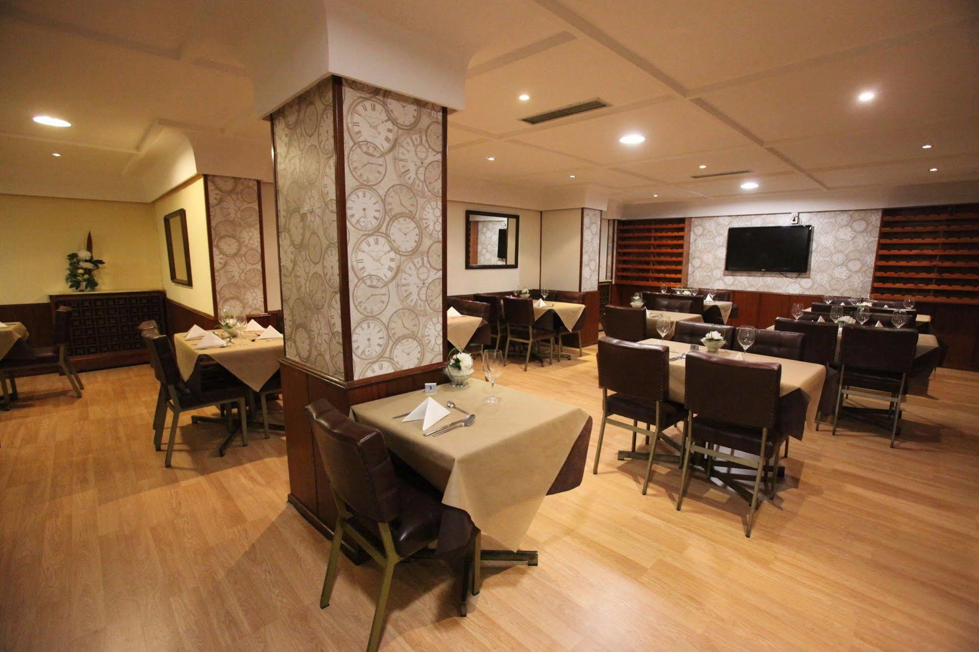 Hostal Don Suero เลออน ภายนอก รูปภาพ